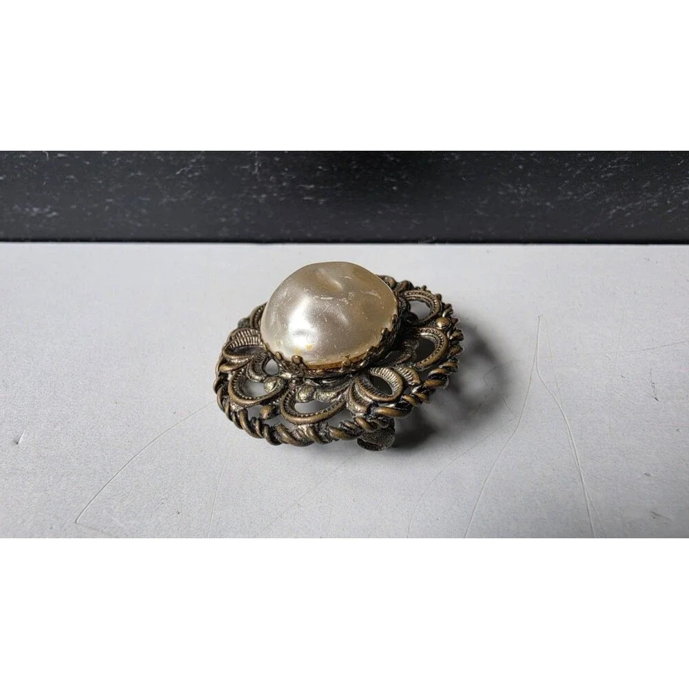 Floral Faux Pearl And Metal Brooch Vintage Costume Jewelry READ Description